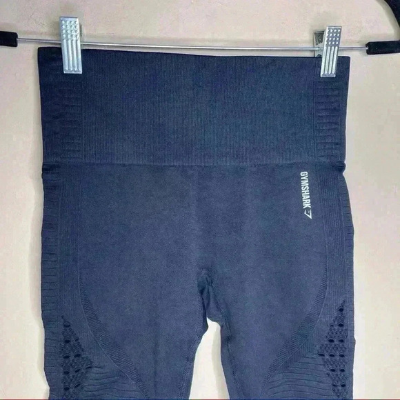 Gymshark Womens Energy+ Seamless Black Leggings - Picture 3 of 6